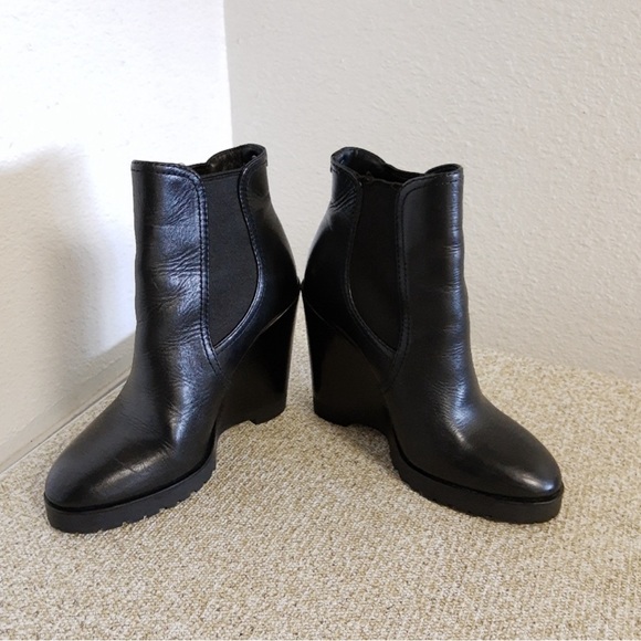 Michael Kors Thea Leather Wedge Boot, Size 7M  $30 $250 - Picture 1 of 12